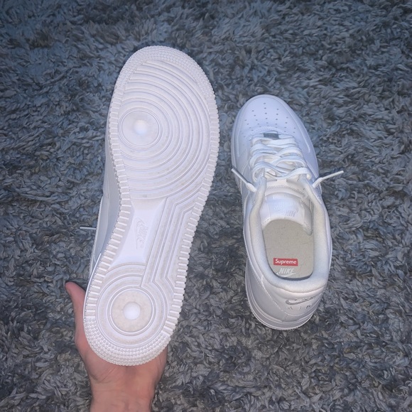 Supreme Nike forces ones - Picture 6 of 8